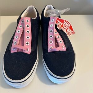 NWT VANS CUSTOM WOMENS NAVY & PINK SNEAKERS